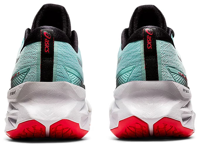 Asics Novablast 2